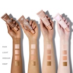 L’Oréal Paris Makeup True Match Lumi Glotion, Natural Glow Enhancer, Illuminator Highlighter Skin Tint, for an All Day Radiant Glow, Light, 1.35 Ounces - Image 7